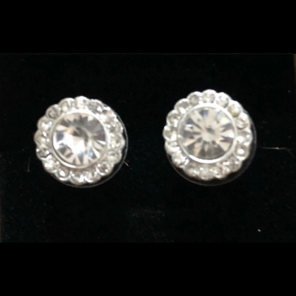 Lauren Conrad Halo Solitaire Earrings - Picture 4 of 8